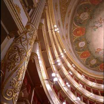 Teatro Comunale Pavarotti-Freni, Modena